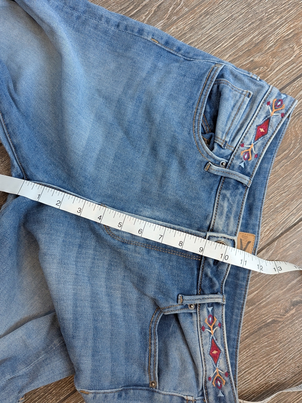 Driftwood Colette Jeans Size 30 Embroidered Cuffs Ankle Denim Colorful - Picture 7 of 9